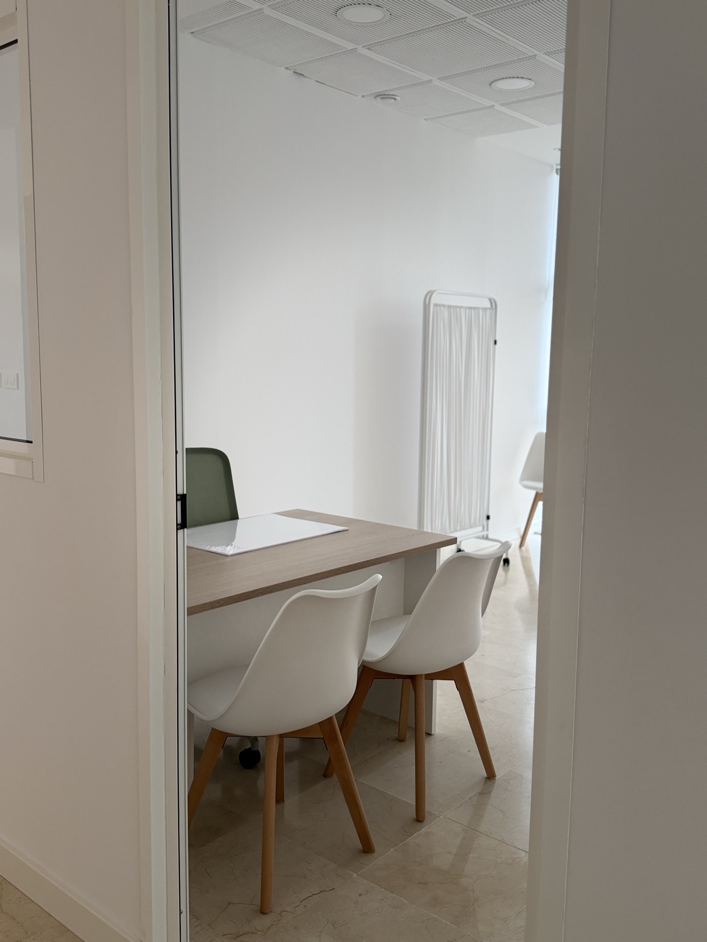 Sala de consulta de Clínica Almaisel